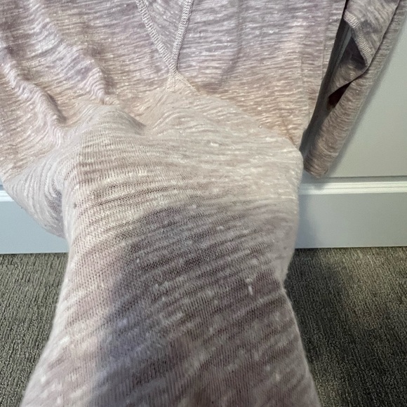 Wilfred Free lightweight top in great gently used condition - Picture 2 of 4